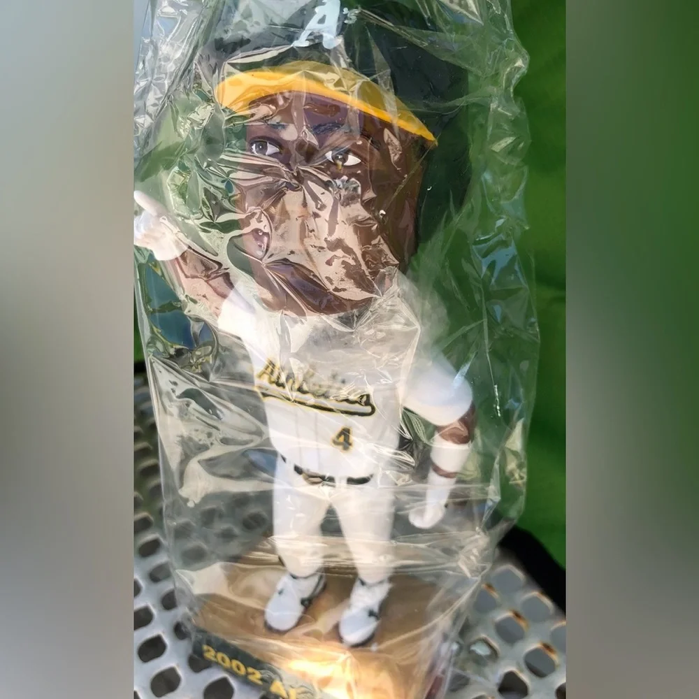 Vintage🍋Oakland A’s: Miguel Tejada Bobblehead - Picture 2 of 4